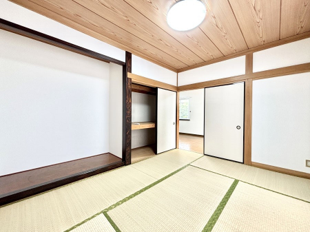 ̑ρ@_炩̋Ԃ́Aql̗Vя◈q̂ĂȂ̏ꏊƂďd󂵂܂B 