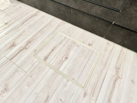 ̑ρ@[tIpiEpi̎[ɂ劈B