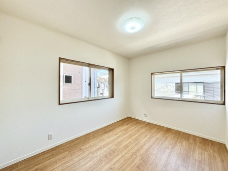 ���̑����ρ@2�ʍ̌����m�ۂ������邢��ԁB�Ƒ��݂�Ȃ����K�ȕ�炵����������݌v�ł��B