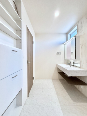 ̑@Ƃ̐ʃXy[XŒ̐gxxX[Y