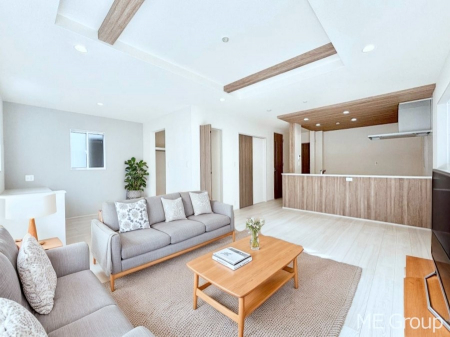 rO@͋Ĉkcj͉Ƒ݂Ȃ̉Kԁ@ƋCGł  