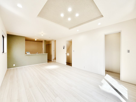 rO@i`eCXg̗D_炩Fg̃t[OfGȃrOłˁB