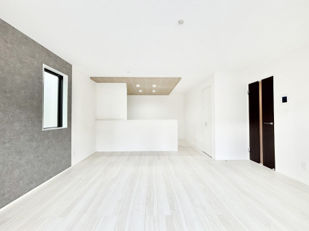 rO@Ƒ̓₩Șbŕ܂閾邢rO