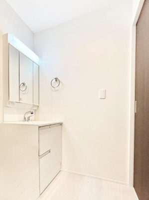 ̑@邢ʏ͖̐gxxyłႢłB    