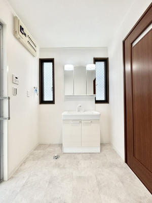 ʑEʏ@Ă̂ŎC̑ꏊłCłKłB̐gxxCǂs܂ˁB