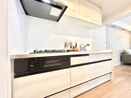 Lb`@̂ŉƑ̏Ί炪L܂  