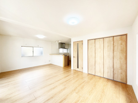 ���r���O�@�Z�ޕ��̌��������o�����A�C���e���A���l����̂��y���݂ȃ��r���O�ł��I