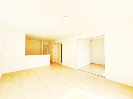 ���̑����ρ@�Ƒ��̏Ί炪���R�Ɛ��܂�Ă���A����ȕ��͋C�̃_�C�j���O�Ɏd�オ���Ă��܂��B