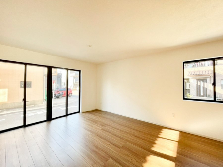 ���r���O�@�Z�ޕ��̌��������o�����A�C���e���A���l����̂��y���݂ȃ��r���O�ł��I   