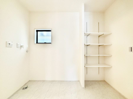 ���ʑ�E���ʏ��@������Ƃ����������̂��郉���h���[�X�y�[�X�I