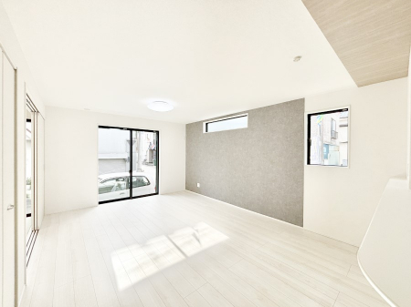 ���̑����ρ@�A�N�Z���g�N���X���������ȃ_�C�j���O�B�Ƒ��ł̂�т肭�낰��L�X�X�y�[�X�B