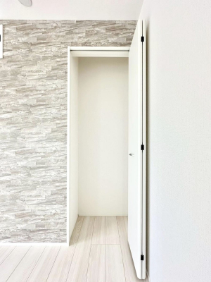 ̑ρ@rO[BɎ[ƕW܂LDKXbLЕtłˁB  