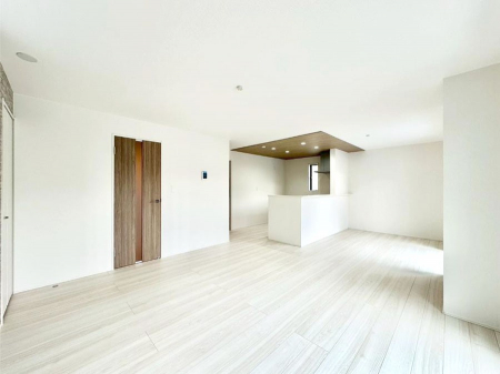 rO@͋Ĉkcj͉Ƒ݂Ȃ̉K  