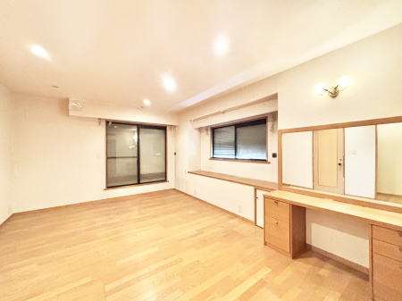 Q@[[Ă܂IǂȂɂ邩l̂y݂łˁB