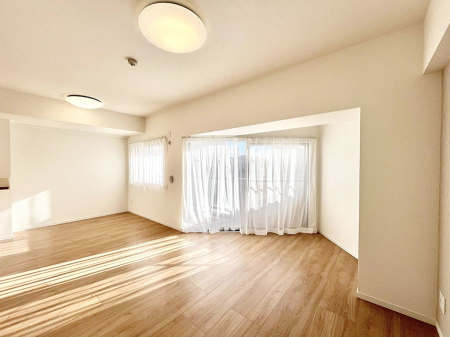 rO@Ƒ̓₩Șbŕ܂閾邢rO  