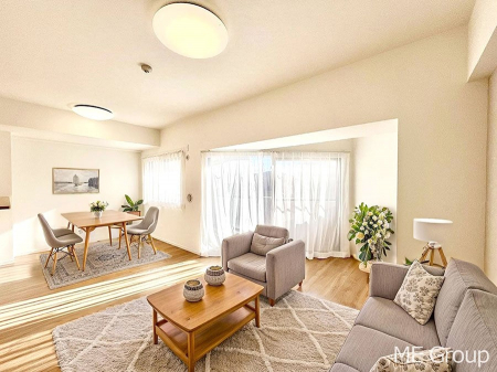 rO@͋Ĉkcj͉Ƒ݂Ȃ̉Kԁ@ƋCGł