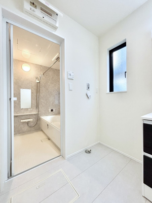 ���̑��@�������̂�����K��Ԃł��B�����̐g�x�x���C�����ǂ����g�������܂��B 