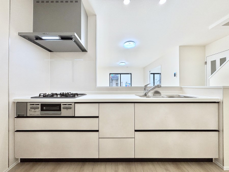 �L�b�`���@�������������I�ɁA�y�����I�V�X�e���L�b�`��  