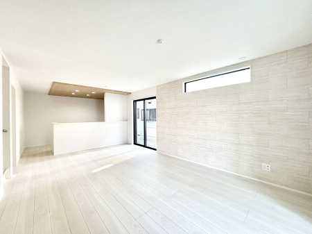 ���r���O�@�Z�ޕ��̌��������o�����A�C���e���A���l����̂��y���݂ȃ��r���O�ł��I 