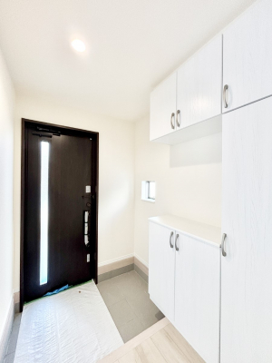 ���ց@���ʔ��͂��Ƒ��̎ʐ^��G�߂̃C���e���A�ŏ���I�Ƃ��ĉ��o�ł��܂�