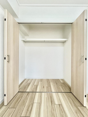 ���[�@�m���N���[�[�b�g�B���s��������̂Ō���̈ߗނ�����������[�ł��܂��B  