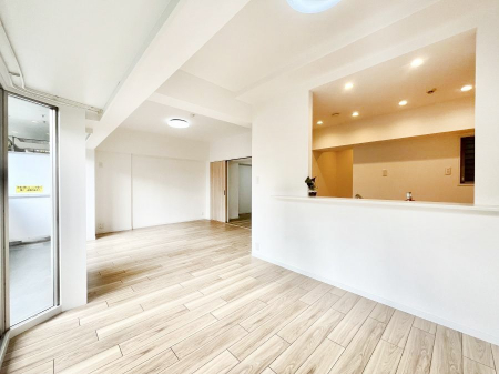 ���r���O�@���K���Ƃ�Ƃ���f�U�C���������r���O�B