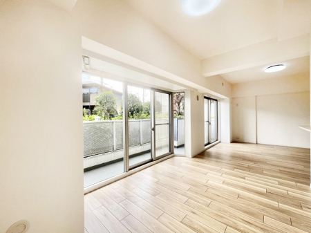 ���̑����ρ@���邢�z���������A�����̕��͋C�ɖ��������_�C�j���O�B   