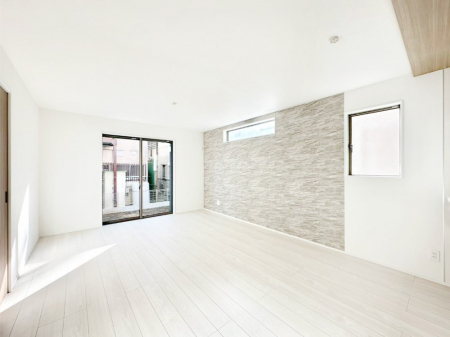 ���r���O�@�A�N�Z���g�N���X���������ȃ��r���O�B�Ƒ��ł̂�т肭�낰��L�X�X�y�[�X�B