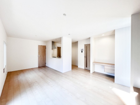 ���r���O�@�i�`�������e�C�X�g�̗D�����_�炩���F�g���̃t���[�����O���f�G�ȃ��r���O�ł��ˁB