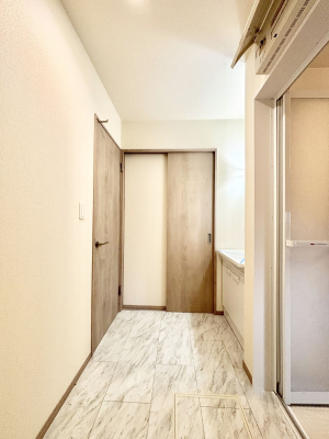 ʑEʏ@邢ʏ͖̐gxxyłႢłB