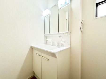 ���̑��@�L�b�`���Ƃ̓������l�����������W���݌v�ŖZ�������Ԃ̉Ǝ������N���N