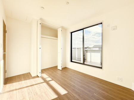 �q�������@�q�������ɂ��������߂Ȏ��[�X�y�[�X�����Ղ�̋���