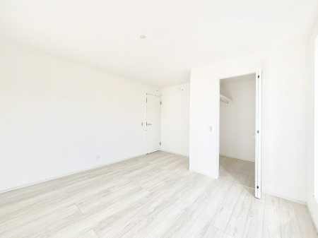 ���̑����ρ@�i�`�������ȃt���[�����O�͂ǂ�ȃC���e���A�ɂ��}�b�`�B  