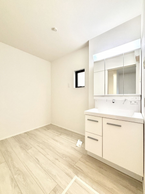 ���ʑ�E���ʏ��@���邢���ʏ��͖����̐g�x�x���y�����ł����Ⴂ�����ł��B