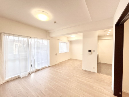 rO@Ƒ̓₩Șbŕ܂閾邢rO  