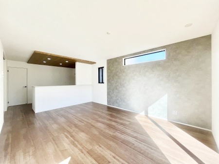 rO@Ƒ̓₩Șbŕ܂閾邢rO