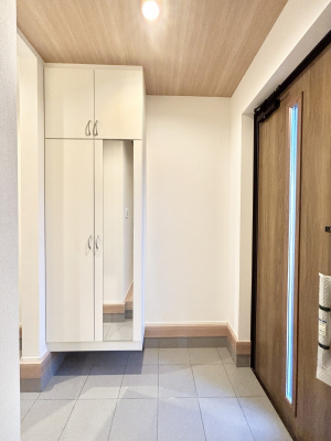 ց@~[tV[Y{bNX͂oO̐gȂ݃`FbNɕ֗