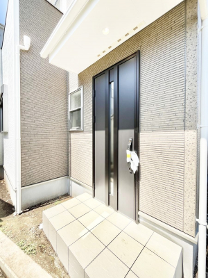 ���ց@��؂ȉƑ��A���q���o�}���錺�ցB