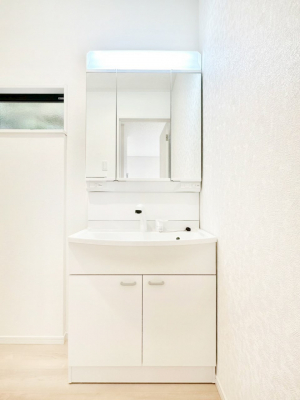 ʑEʏ@X^COɕ֗ȎOʋA~[LrlbgōׂXbL