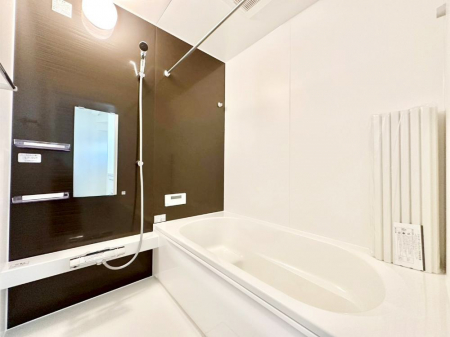 �����@����̔�������Ă���閾�邢�������̂���o�X���[���@