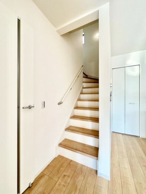 ���̑��@���S�����l�����K�i�ɂ͎肷���ݒu���Ă��܂��@