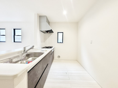 �L�b�`���@�L�X�Ƃ����g������̗ǂ��L�b�`���œ��X�̂��������y�����Ȃ肻��