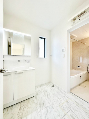 ���̑��@�L�X�Ƃ�Ƃ�̂��郉���h���[�X�y�[�X