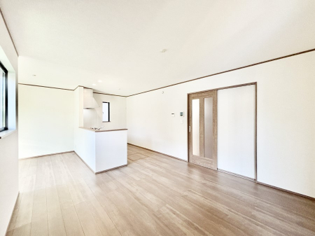 rO@Ƒ̓₩Șbŕ܂閾邢rO