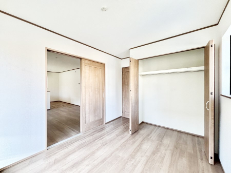 ̑ρ@rOאڂ̗m͌ƂĂpł܂