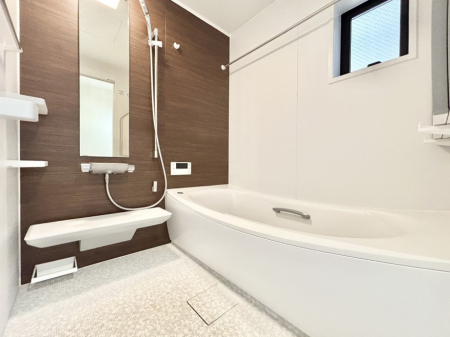 �����@����̔�������Ă���閾�邢�������̂���o�X���[��