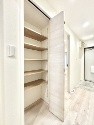 ���̑����ρ@�L�����[�B�|�������G�߂̏��������[���邱�Ƃ��ł��܂��B