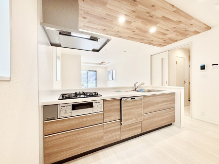 Lb`@JE^[zɊyׂB̂ƔȂ肻ł