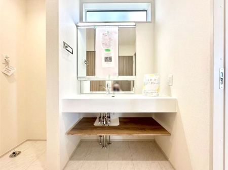 ʑEʏ@傫₷OʋŐʑ́AgȂ݃`FbN┧̂ɂ߂łB 