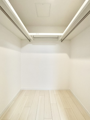 ̑@G߂̈ߗނXbL[Ieʂ̎[͓͂IWICtI